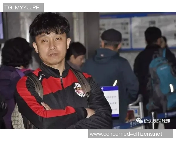 足球明星黄勇的生平成就与精彩瞬间全景介绍