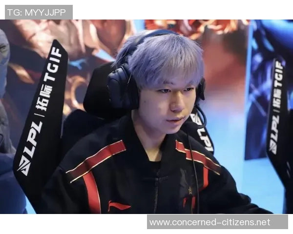 DOTA2热议：FPX的力量争议